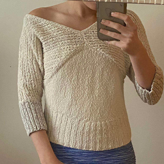 Off-Shoulder Quarter Sleeve Sweater Size M